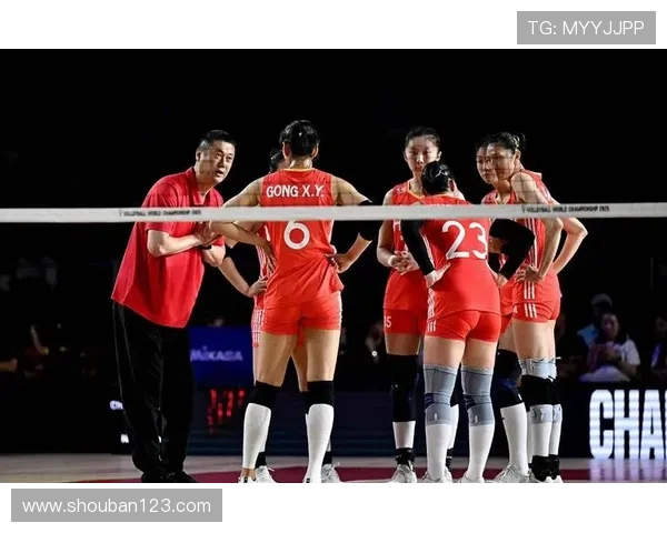 中国女排力克强敌成功晋级决赛展现顽强拼搏精神再创辉煌