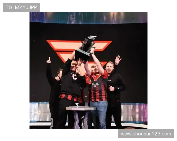 《全球电竞赛事日趋激烈 各大俱乐部争夺新兴市场和顶级选手》 《全球电竞赛事日趋激烈 各大俱乐部争夺新兴市场和顶级选手》