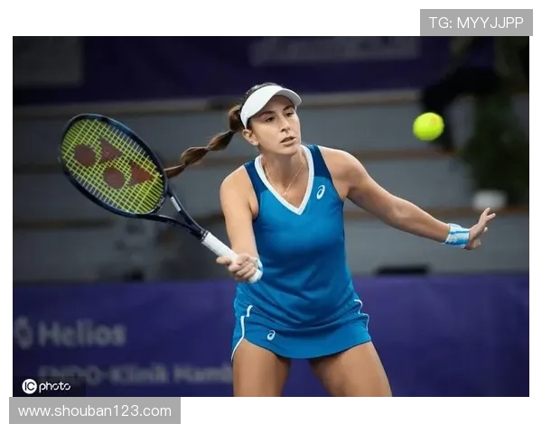 网球名将复出战伤后首秀 争夺重要赛季排名全力以赴