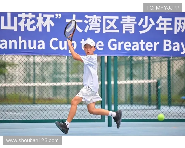 世界网球锦标赛迎来激烈角逐 新星与老将争锋 看点十足