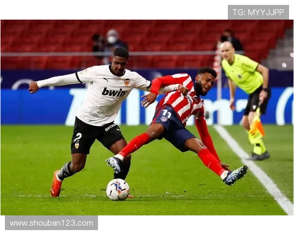 布雷斯特俱乐部迎来新赛季关键调整引发法甲关注球队建设与战术升级