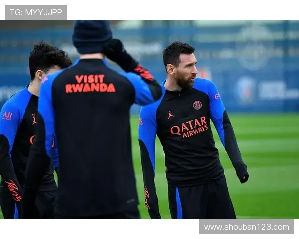 梅西领衔巴黎圣日耳曼新赛季征程 曼联皇马等豪门备战挑战再起